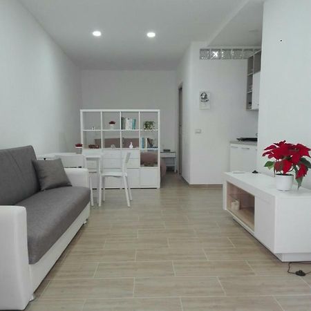 Apartament Al Centro Di Cagliari Zewnętrze zdjęcie