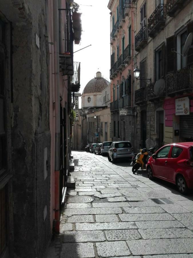 Apartament Al Centro Di Cagliari Zewnętrze zdjęcie